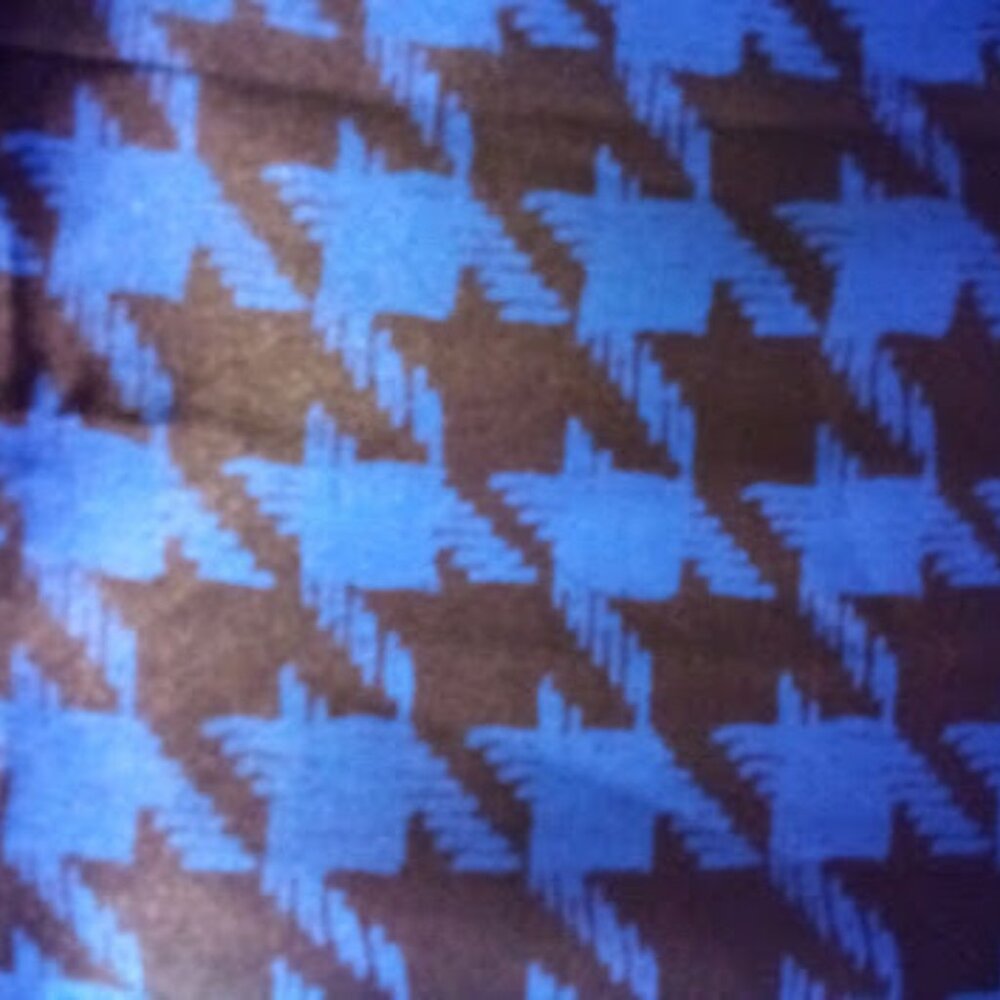 Blue/Black Houndstooth Satiny Wrap